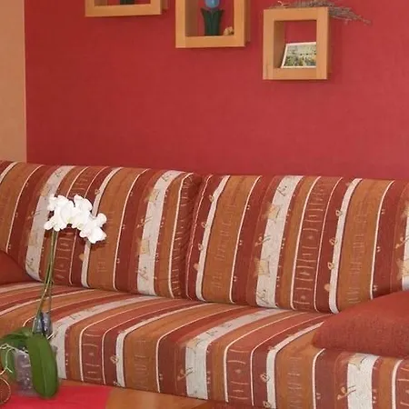 Ferienhaus Rot * Gondershausen
